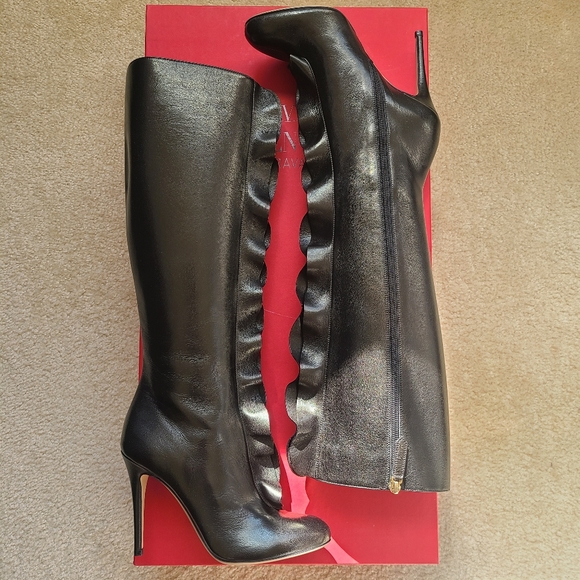 NWT Valentino Garavani Ruffle Knee Boot - Picture 7 of 16